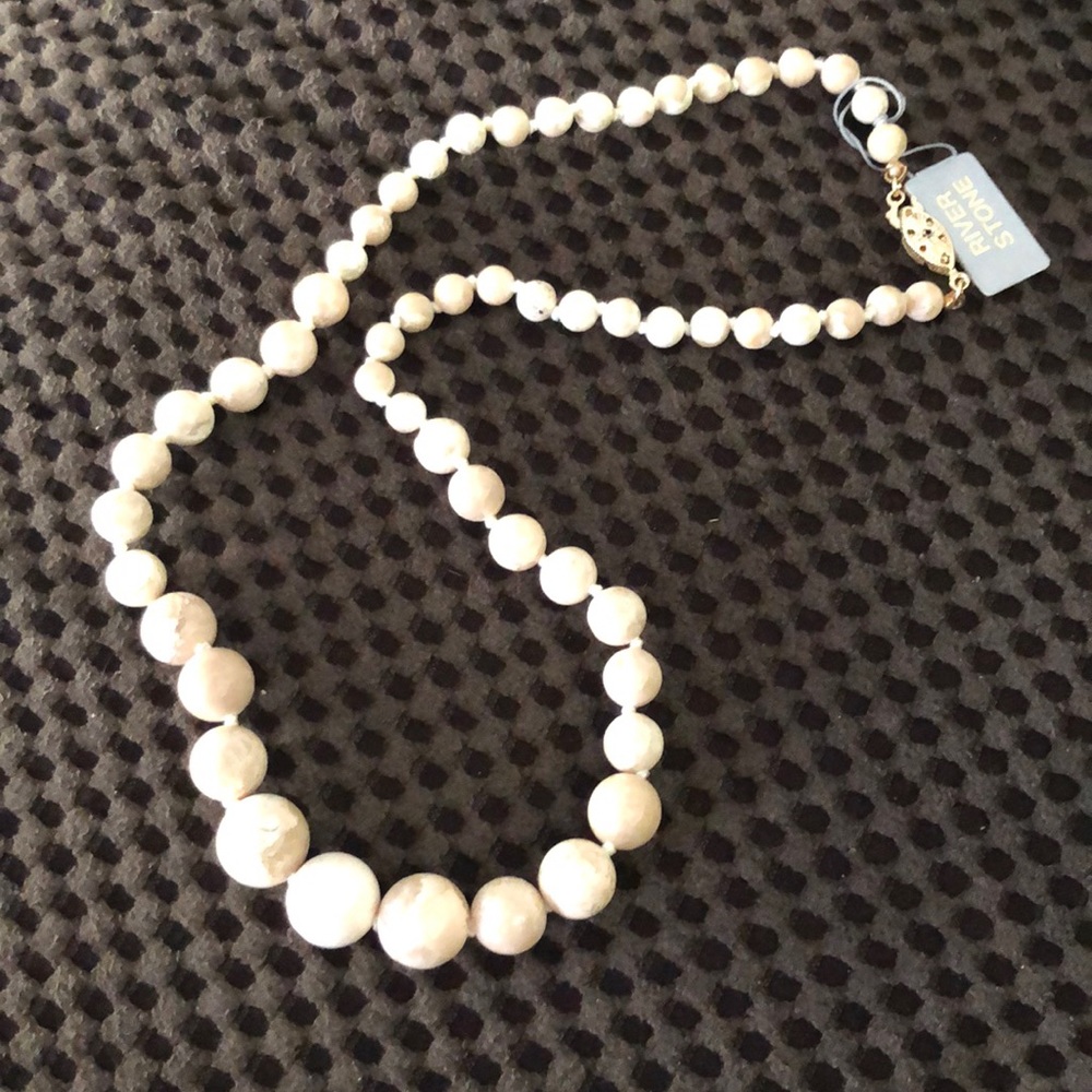 Genuine River Stone necklace with earrings